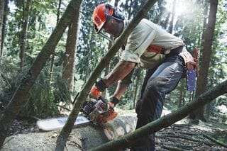 Husqvarna orange Chainsaw