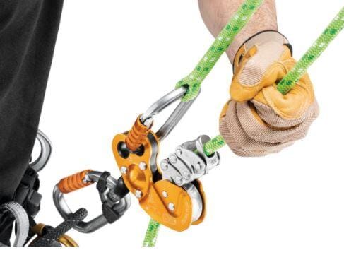 Petzl Zigzag Plus - steel construction for improved durability